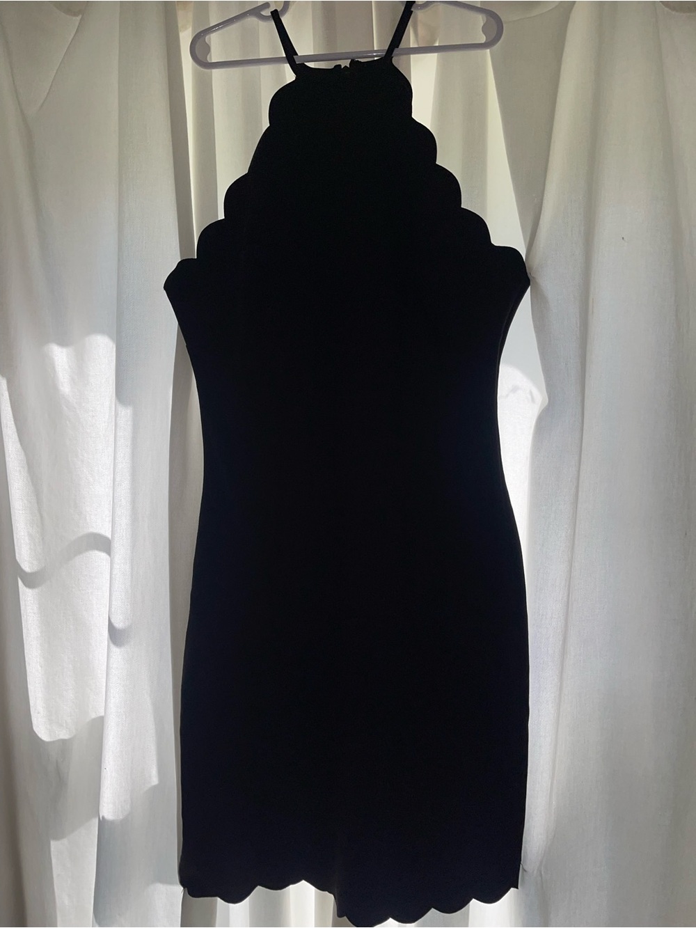 Lulu's Black One-Shoulder Scallop Hem Bodycon Dress